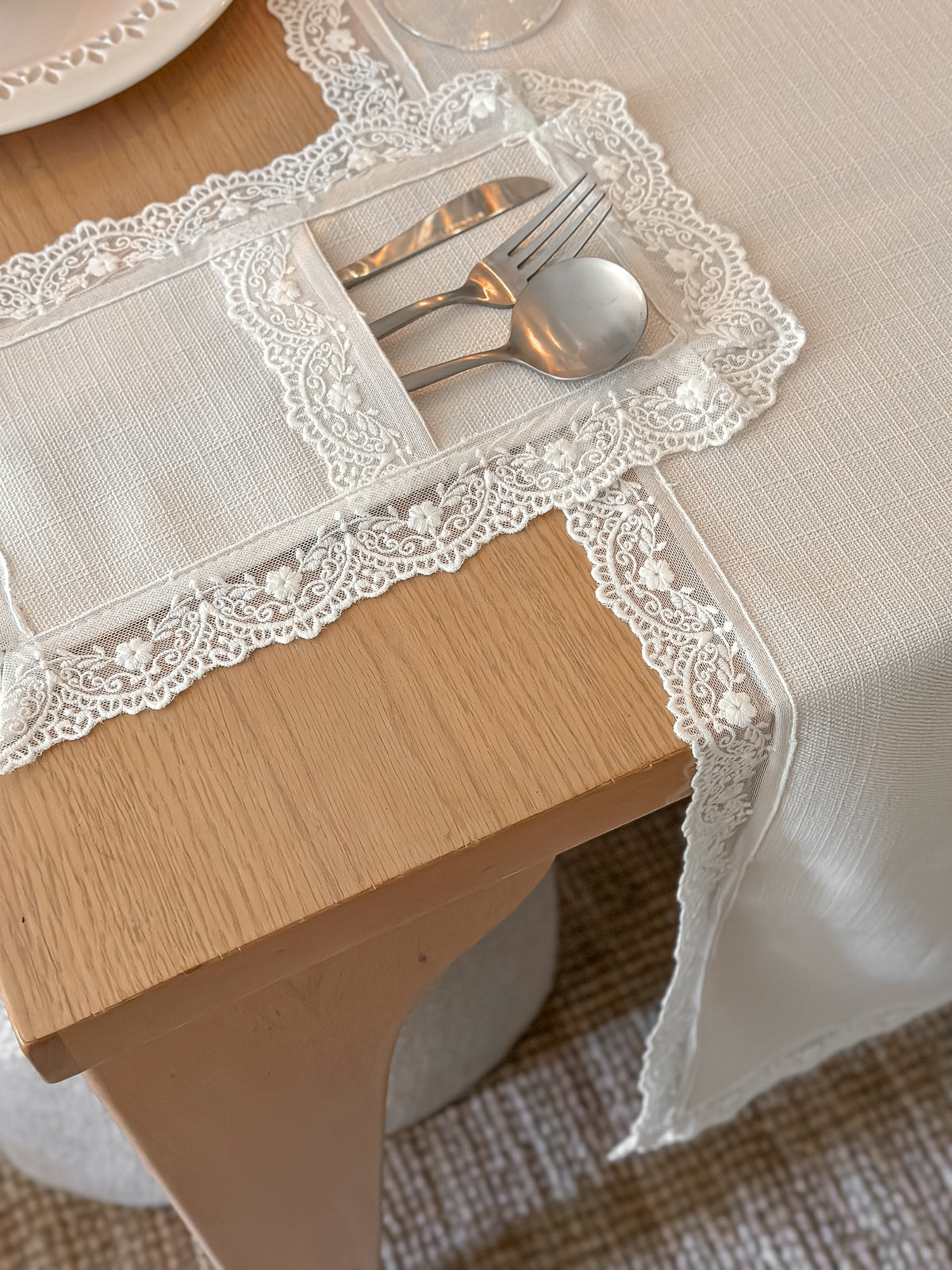 Offwhite Fiston Dinning Set