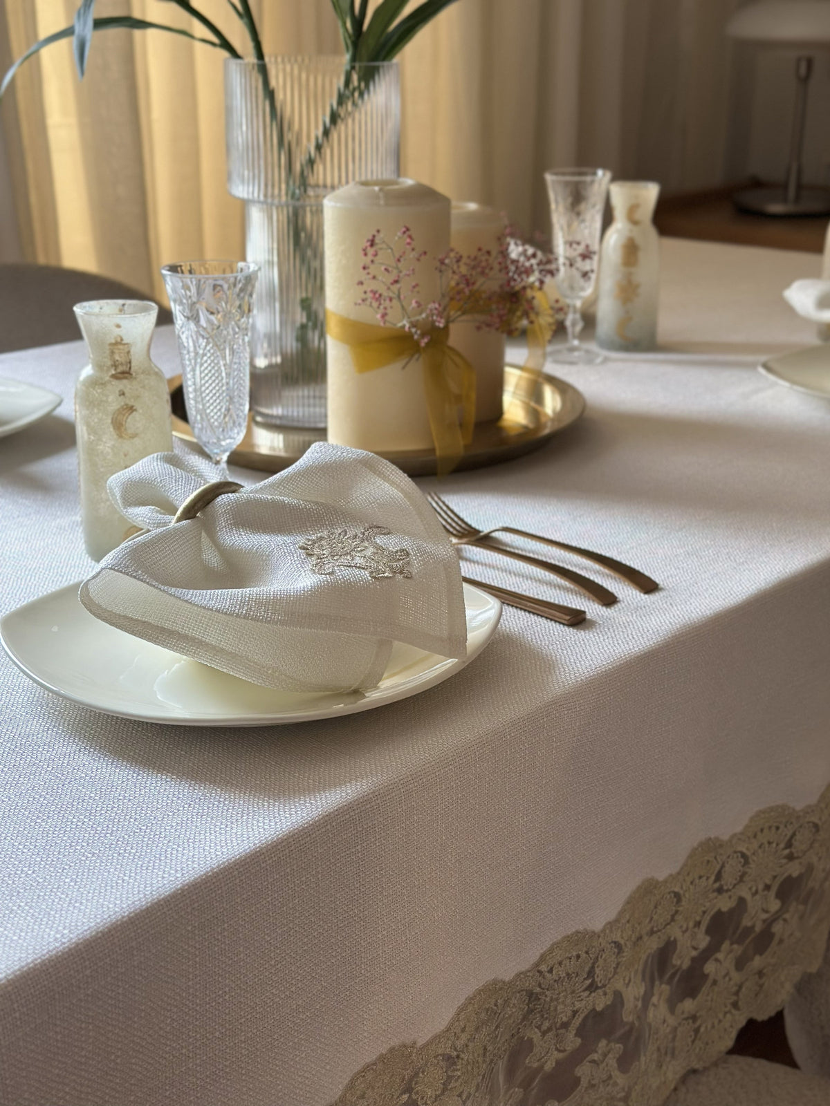 Premium linen table cloth