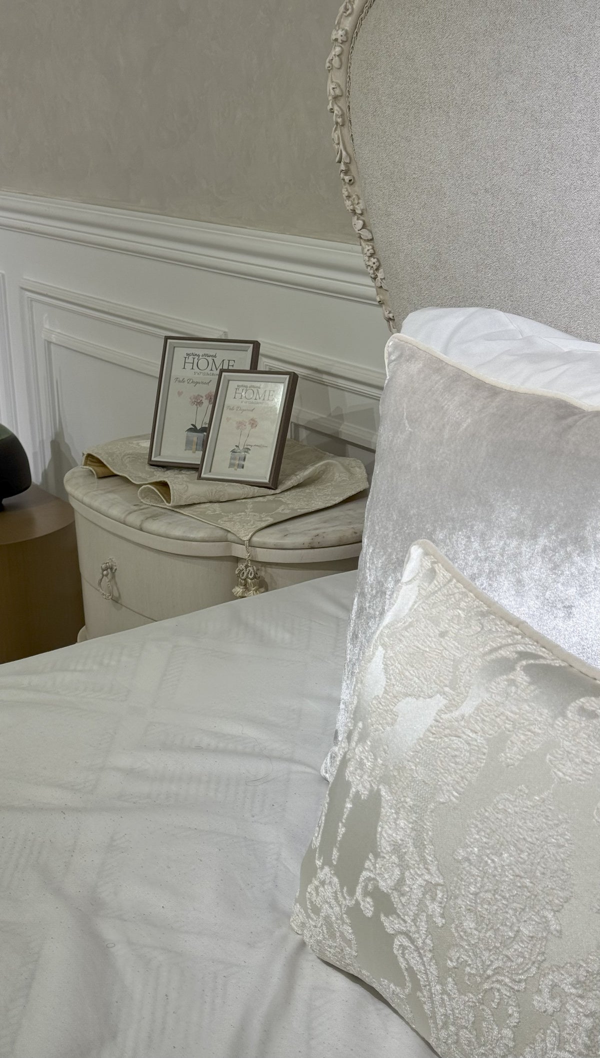 Luxury 5-stars hotel bedroom set
